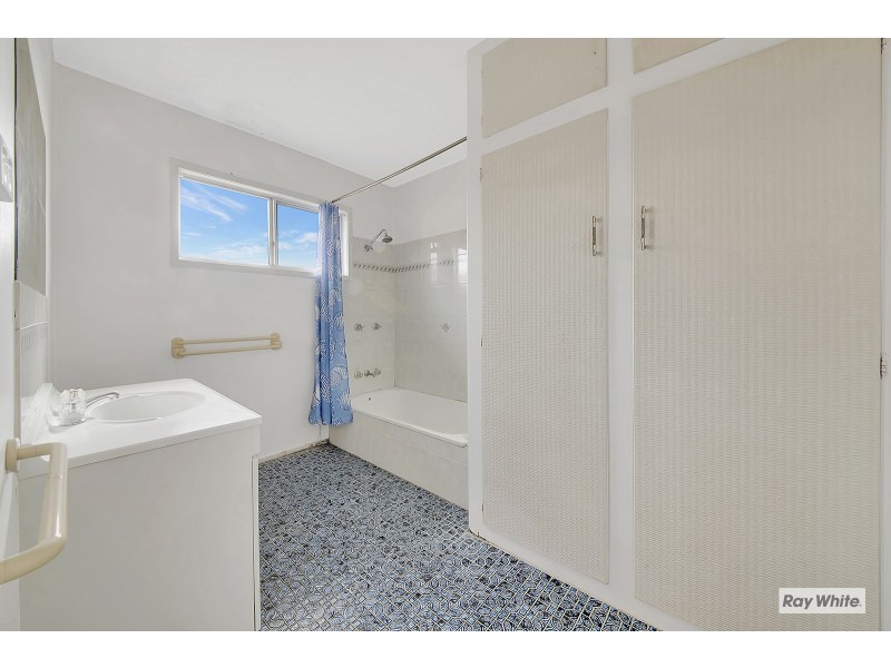 4 Ocean Street, Zilzie QLD 4710