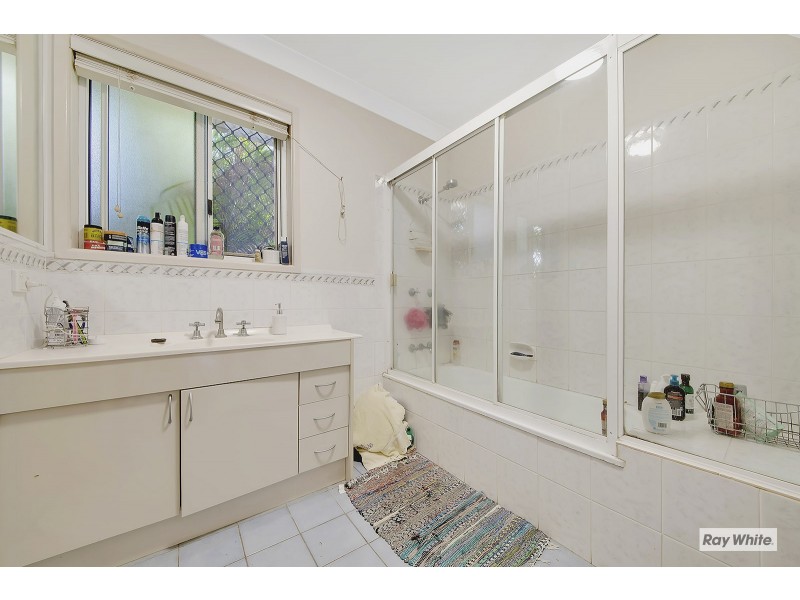 3 Loch Ness Outlook, Taranganba QLD 4703