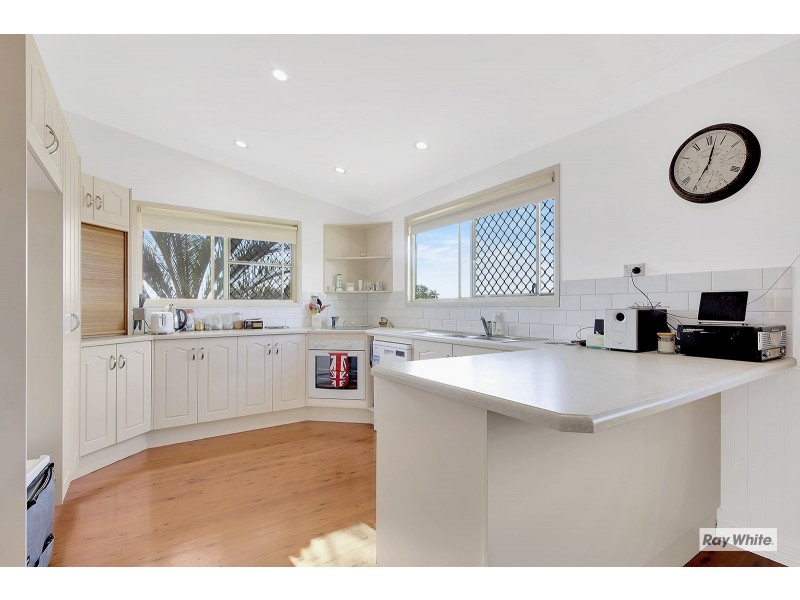 40 Benowa Drive, Taranganba QLD 4703