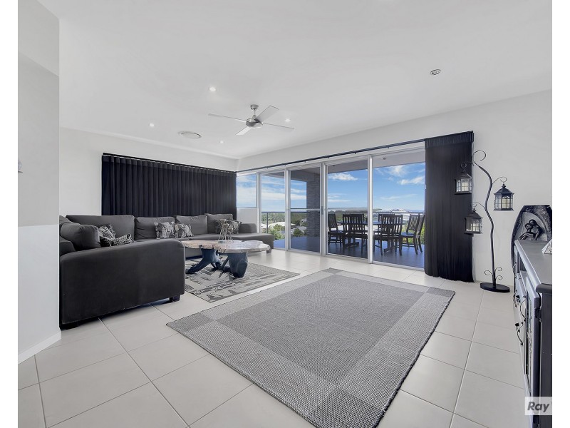 12 Barrington Court, Pacific Heights QLD 4703