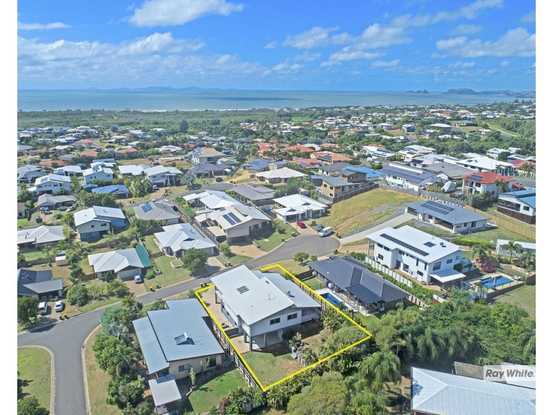 12 Barrington Court, Pacific Heights QLD 4703