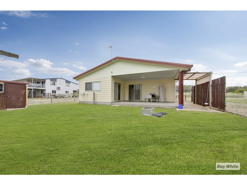 13 Mirrawena Avenue, Bangalee QLD 4703