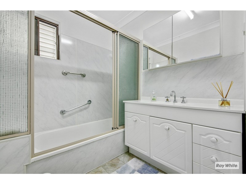 4 Salisbury Street, Barlows Hill QLD 4703