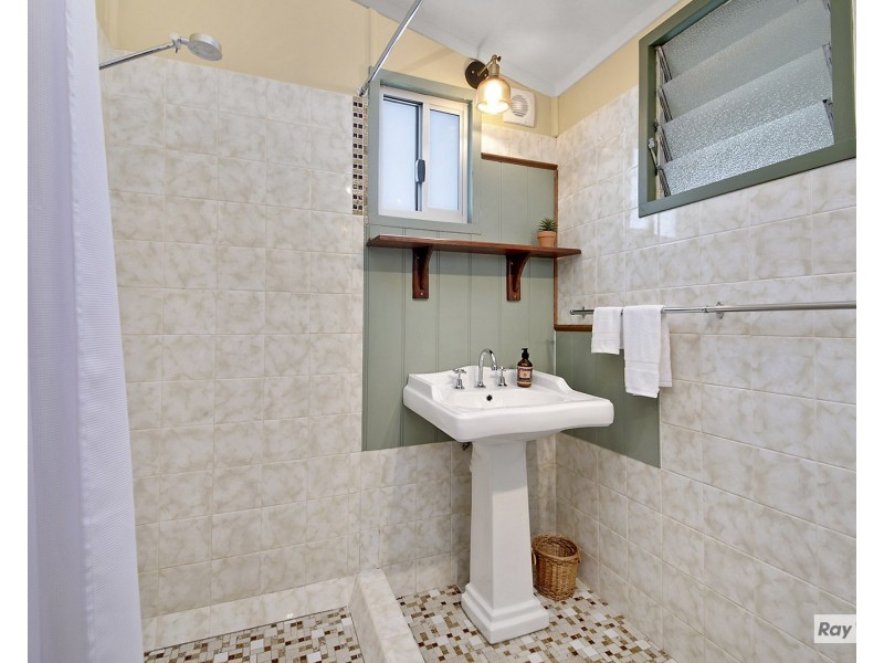 15 Ware Avenue, Causeway Lake QLD 4703