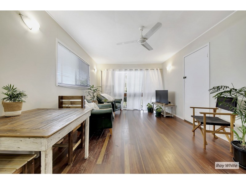 35 Pandanus Street, Cooee Bay QLD 4703