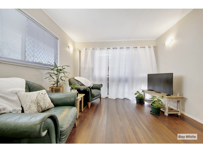 35 Pandanus Street, Cooee Bay QLD 4703