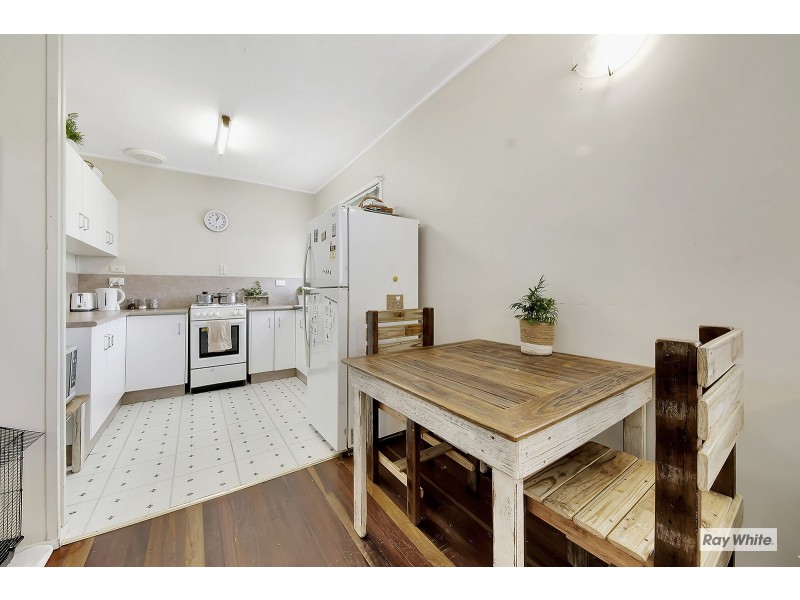35 Pandanus Street, Cooee Bay QLD 4703