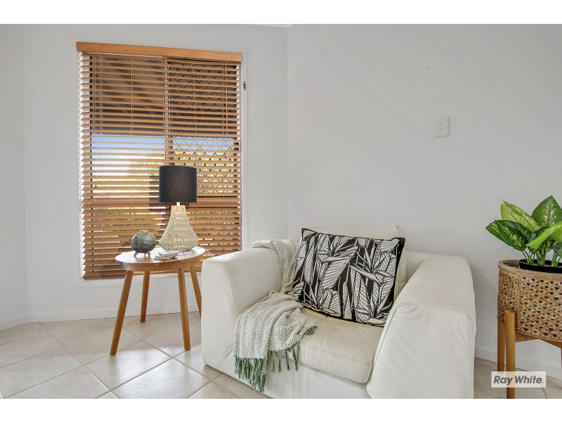 7 Discovery Crescent, Rosslyn QLD 4703