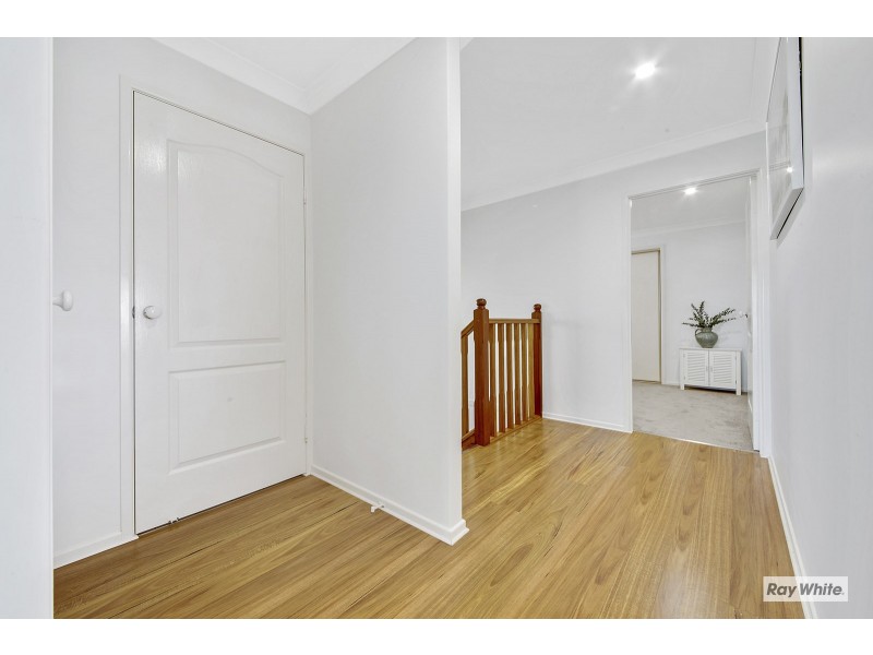7 Discovery Crescent, Rosslyn QLD 4703