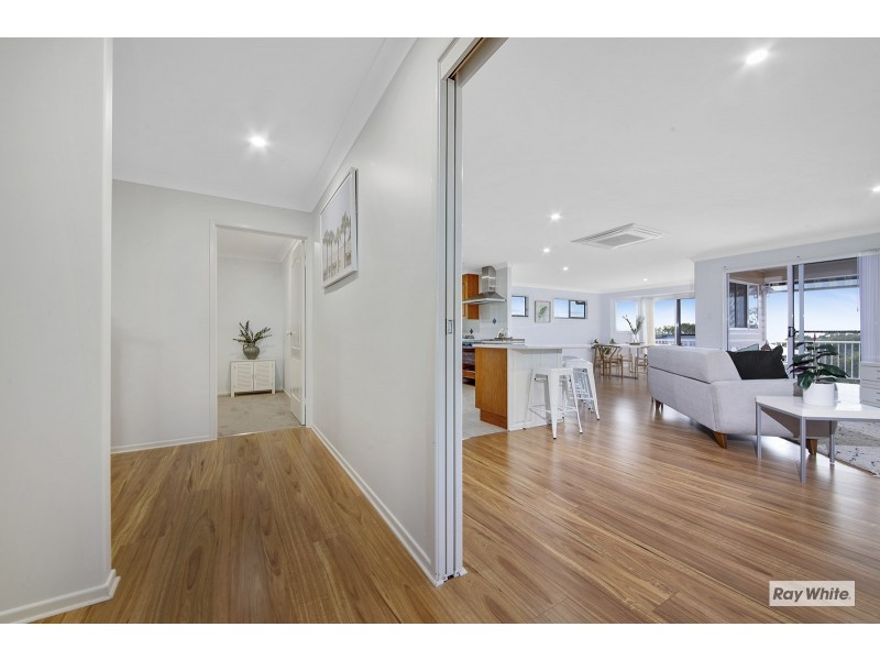 7 Discovery Crescent, Rosslyn QLD 4703