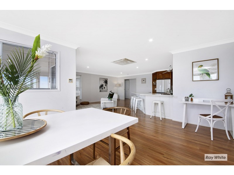 7 Discovery Crescent, Rosslyn QLD 4703