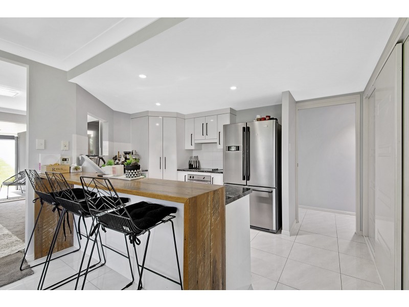 27 Mei-Lynn Way, Taranganba QLD 4703