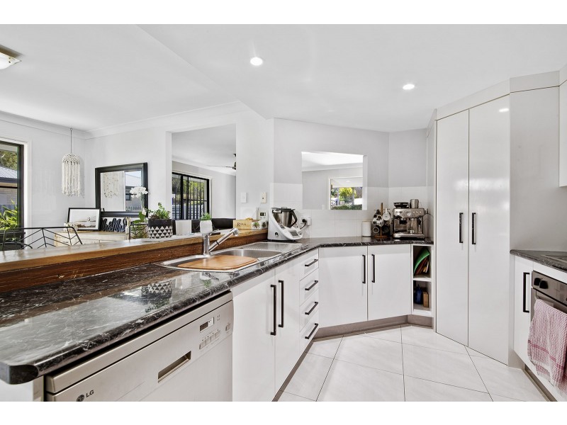 27 Mei-Lynn Way, Taranganba QLD 4703