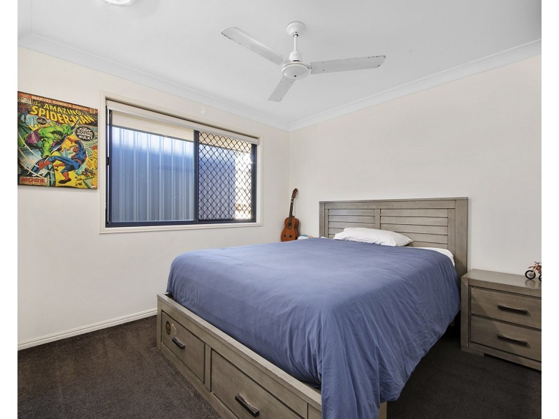 8 Driftwood Drive, Rosslyn QLD 4703