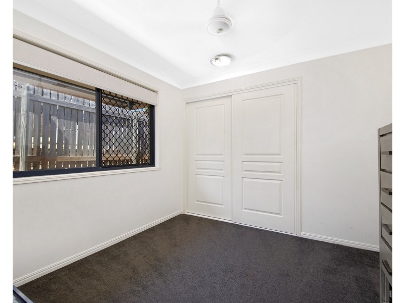 8 Driftwood Drive, Rosslyn QLD 4703