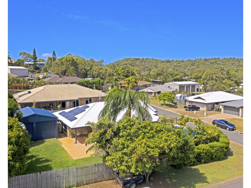 8 Driftwood Drive, Rosslyn QLD 4703