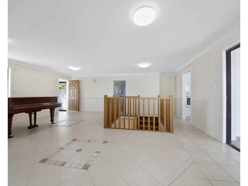 50 Poinciana Ave, Taranganba QLD 4703