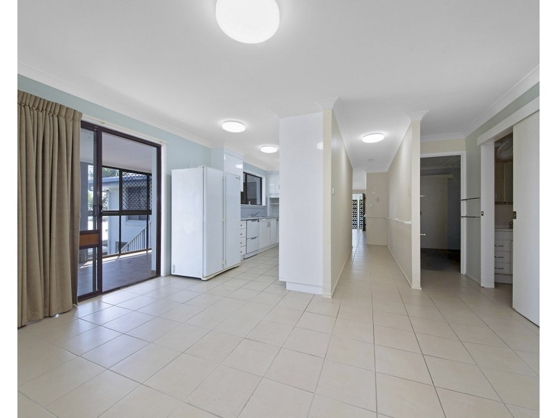 50 Poinciana Ave, Taranganba QLD 4703