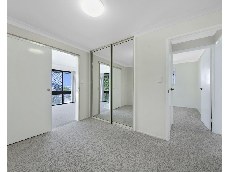 50 Poinciana Ave, Taranganba QLD 4703