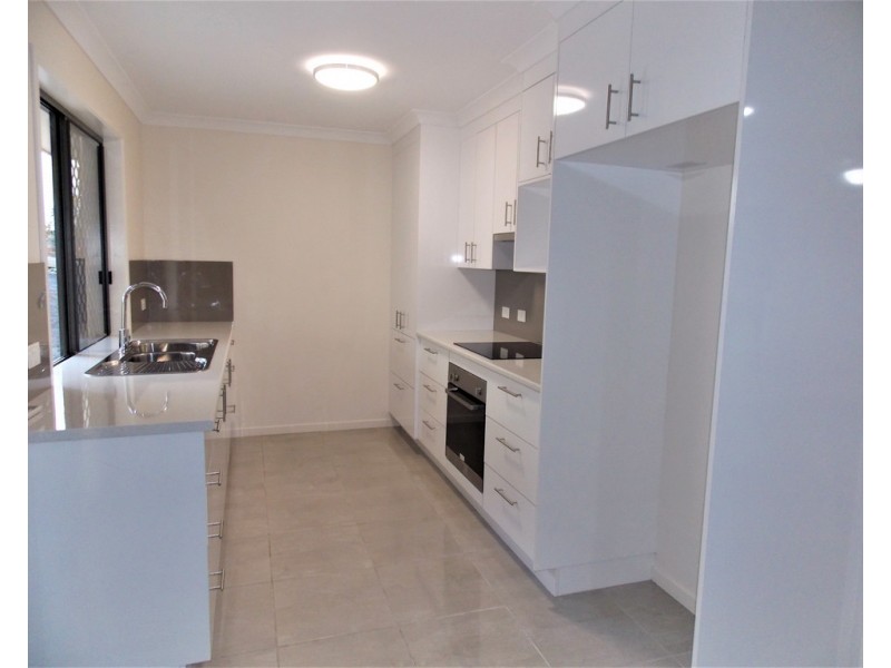 1-4/39 Power St, Yeppoon QLD 4703