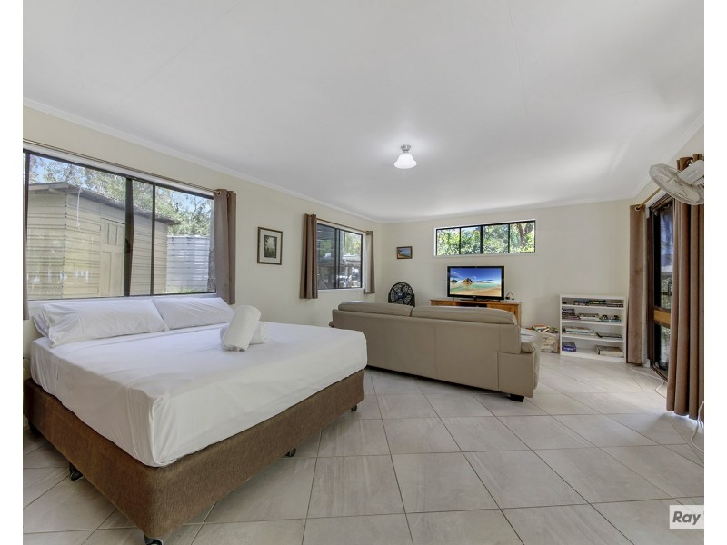 18 Esplanade, The Keppels QLD 4700