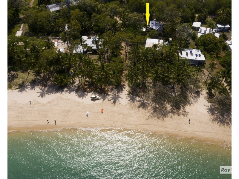 18 Esplanade, The Keppels QLD 4700