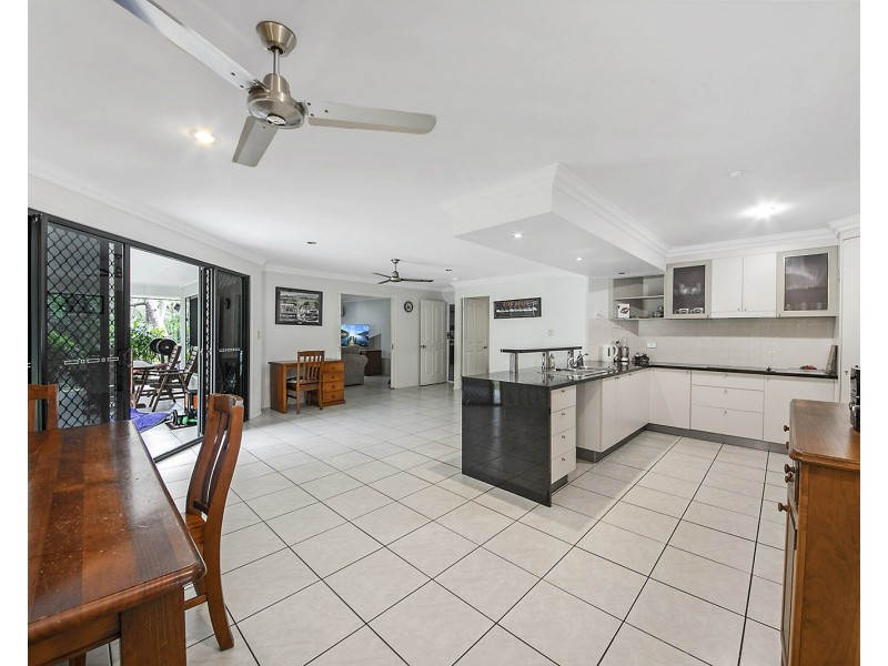 10 Shadowbrook Place, Yeppoon QLD 4703