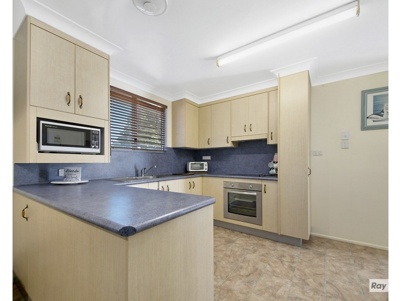 8 Pinnacle Street, Causeway Lake QLD 4703