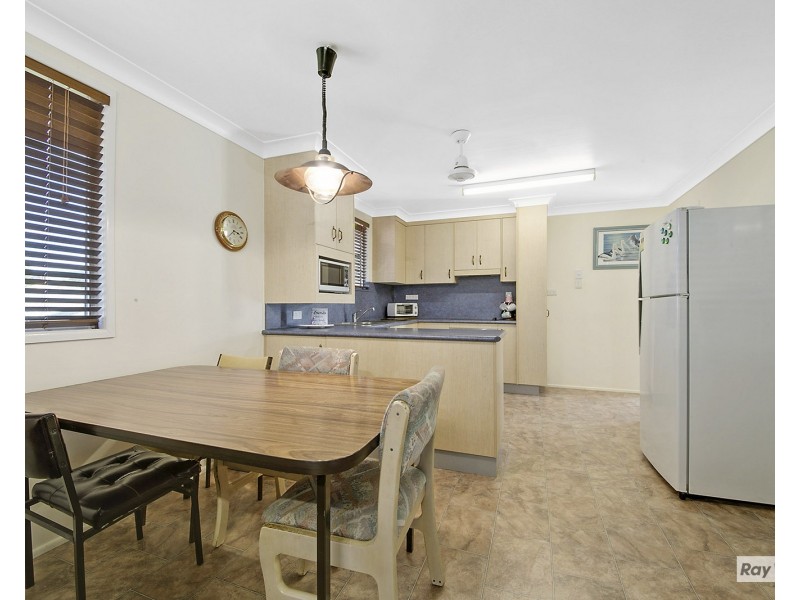 8 Pinnacle Street, Causeway Lake QLD 4703
