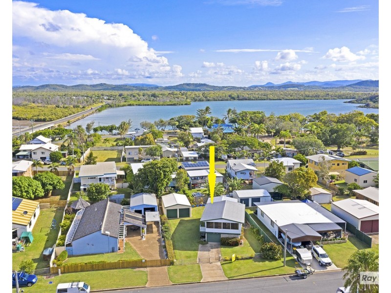 8 Pinnacle Street, Causeway Lake QLD 4703