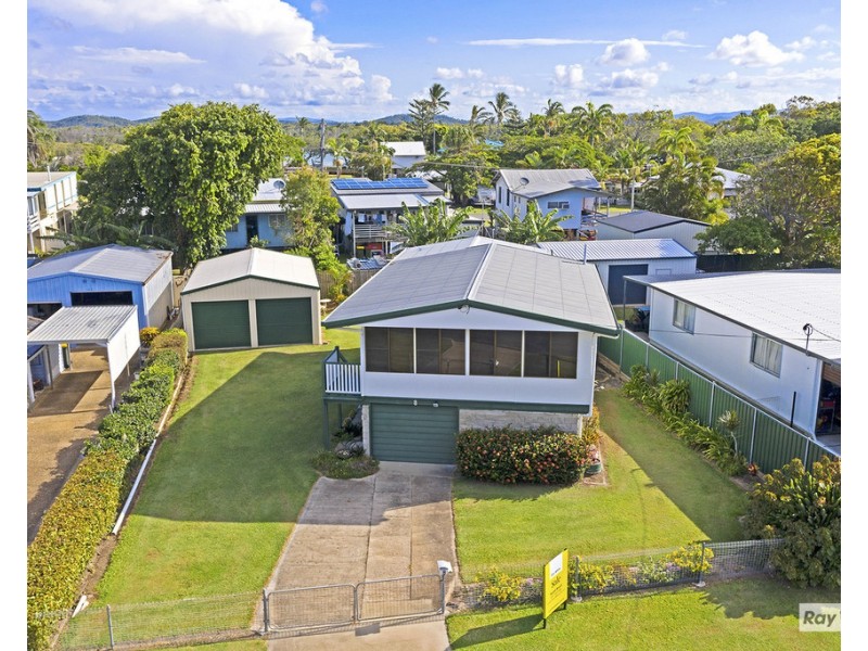 8 Pinnacle Street, Causeway Lake QLD 4703