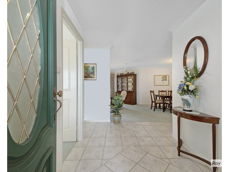 12 Yearsley Grove, Pacific Heights QLD 4703