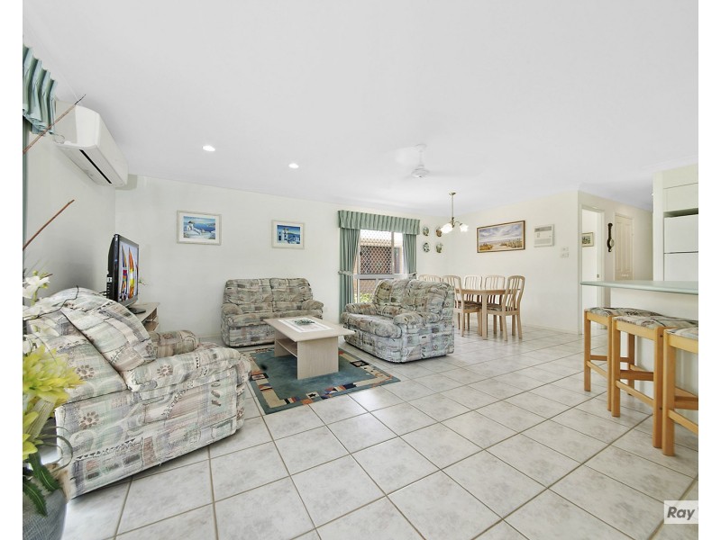 12 Yearsley Grove, Pacific Heights QLD 4703