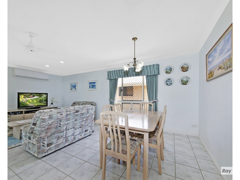 12 Yearsley Grove, Pacific Heights QLD 4703