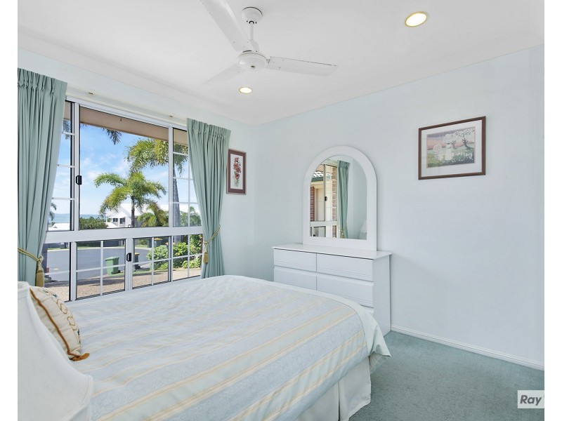 12 Yearsley Grove, Pacific Heights QLD 4703