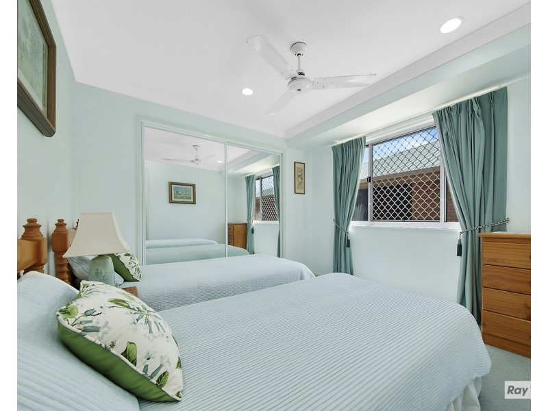 12 Yearsley Grove, Pacific Heights QLD 4703