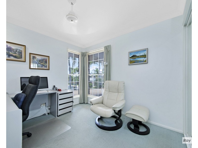 12 Yearsley Grove, Pacific Heights QLD 4703