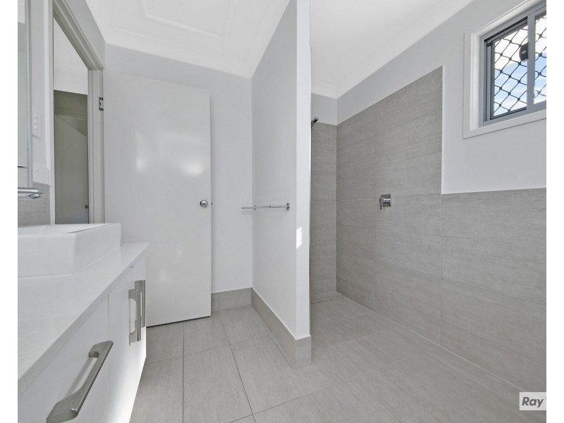 2/39 Cedar Avenue, Taranganba QLD 4703