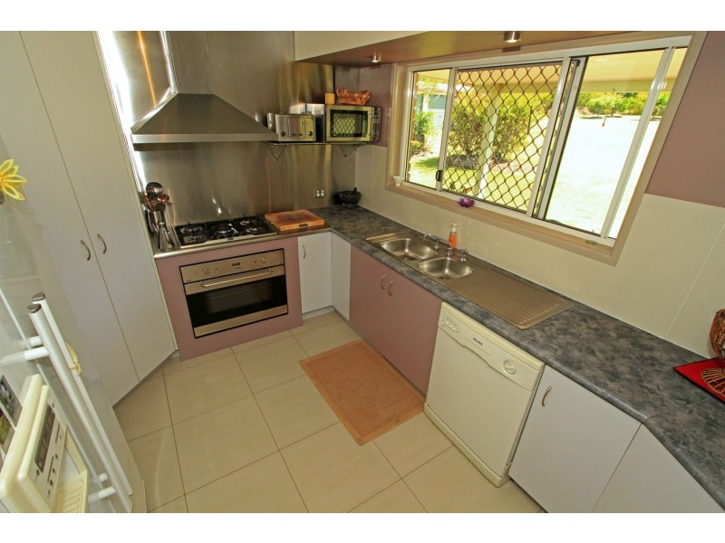 18 Vaughans Road, Inverness QLD 4703