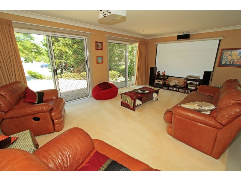 18 Vaughans Road, Inverness QLD 4703