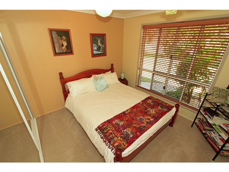 18 Vaughans Road, Inverness QLD 4703