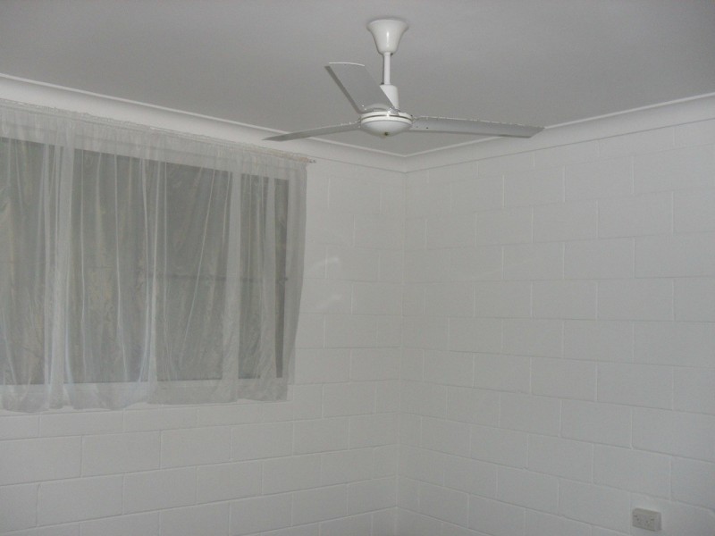 2/16 Seahorse Crescent, Lammermoor QLD 4703