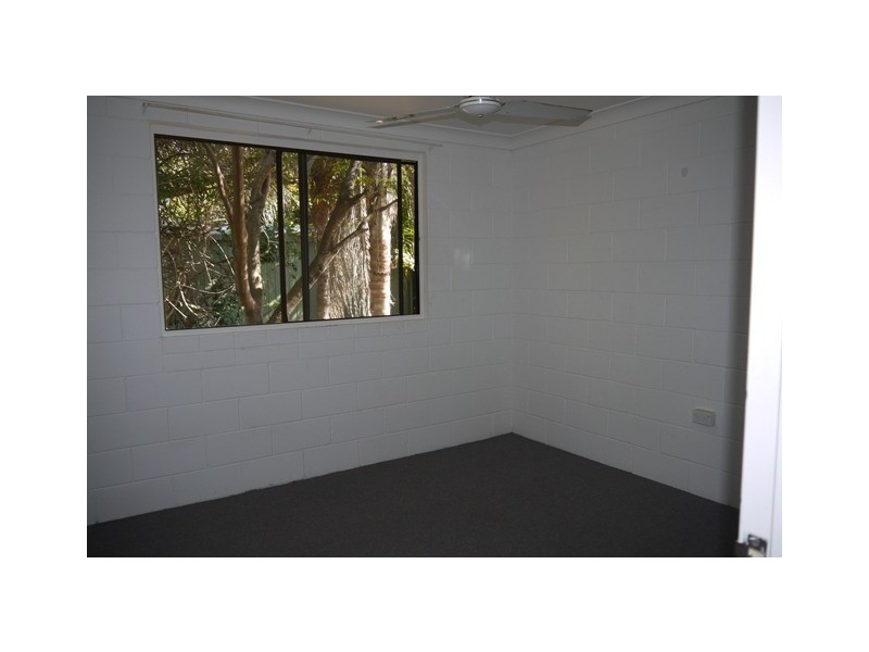 2/16 Seahorse Crescent, Lammermoor QLD 4703