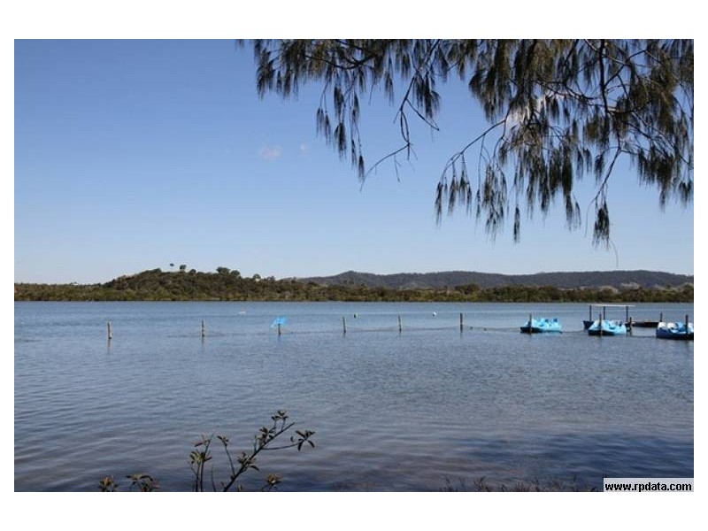 33 Pinnacle Street, Causeway Lake QLD 4703