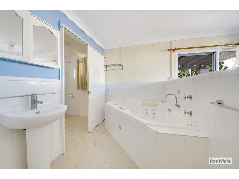 9 Poplar Street, Cooee Bay QLD 4703
