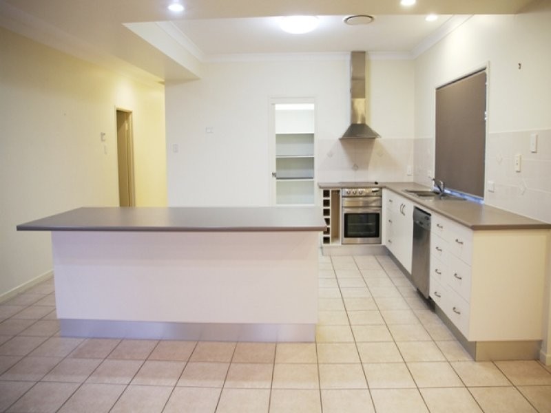 6 Kiama Avenue, Bangalee QLD 4703