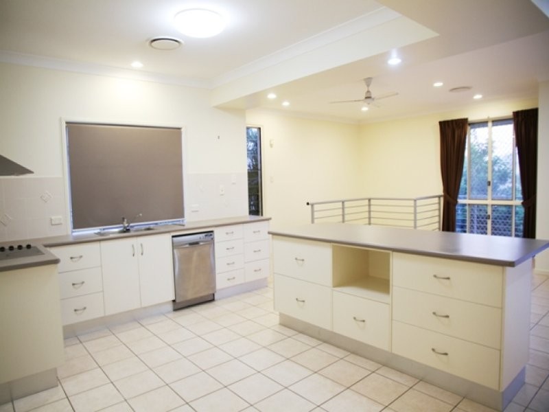 6 Kiama Avenue, Bangalee QLD 4703