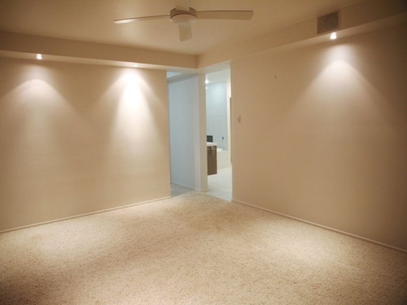 6 Kiama Avenue, Bangalee QLD 4703