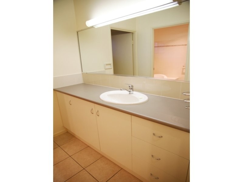 6 Kiama Avenue, Bangalee QLD 4703