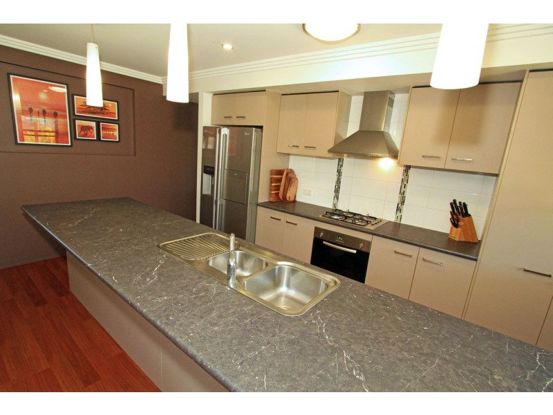 2 Outrigger Drive, Mulambin QLD 4703